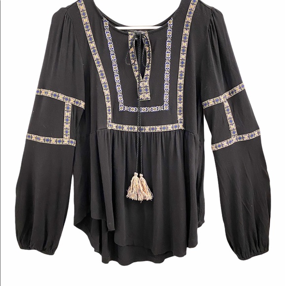 Signature Studio Tops - Signature Studio Long Sleeve Aztec Trim Shirt Boho
